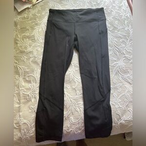 Black Lululemon Cropped Leggings
